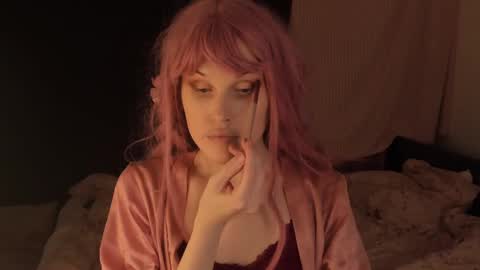 Snapshot of effiemur chatting on January 13, 2025, 6:16 am Effie Mur online show from January 13, 2025, 6:16 am