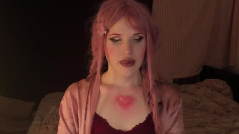 Snapshot of effiemur chatting on January 15, 2025, 1:45 am Effie Mur online show from January 15, 2025, 1:45 am