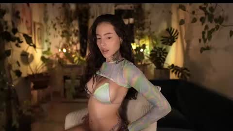 Effy online show from June 23, 2026, 1:47 am
