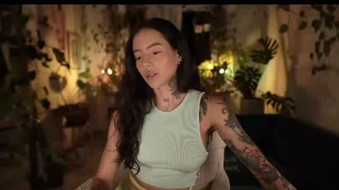 Effy online show from June 24, 2026, 1:59 am