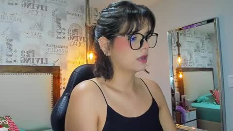 Snapshot of effystonnem chatting on January 5, 2025, 7:28 pm E F F Y online show from January 5, 2025, 7:28 pm