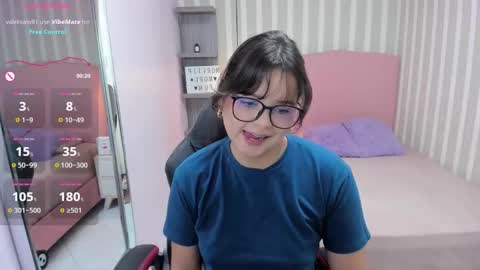 Snapshot of effystonnem chatting on March 3, 2026, 7:20 pm E F F Y online show from March 3, 2026, 7:20 pm