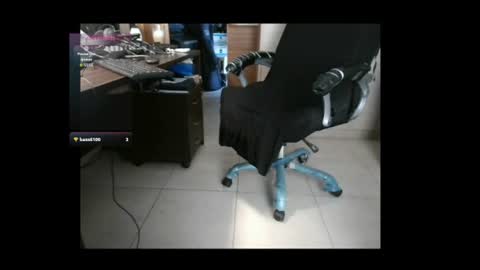 Snapshot of efi_crossou chatting on July 2, 2026, 10:43 am efi_crossou online show from July 2, 2026, 10:43 am