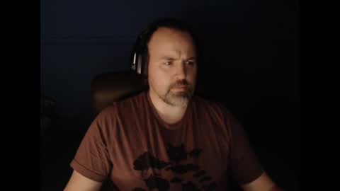 Snapshot of ehmac84 chatting on November 15, 2025, 5:42 pm Eh Mac online show from November 15, 2025, 5:42 pm