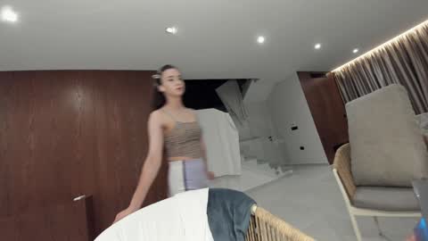 Snapshot of ehotlovea chatting on February 15, 2026, 3:03 am Erik and Alice online show from February 15, 2026, 3:03 am