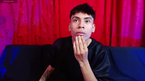 ehtan_brown online show from April 28, 2026, 2:49 am