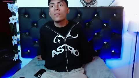 ehtan_brown online show from April 29, 2026, 3:43 am