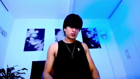 eiden_allenx1 online show from November 7, 2025, 4:40 pm