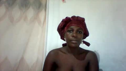 eileen_en online show from May 2, 2026, 7:19 pm