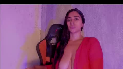 Snapshot of eiliyn_01 chatting on December 16, 2025, 5:51 pm Eilyn online show from December 16, 2025, 5:51 pm