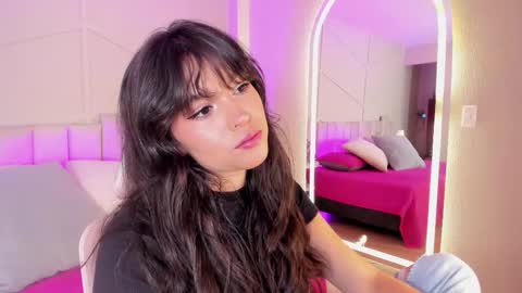 Snapshot of eimmy_bm chatting on October 30, 2025, 7:25 pm eimmy_bm online show from October 30, 2025, 7:25 pm