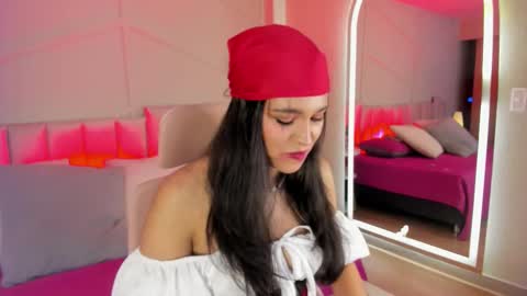 Snapshot of eimmy_bm chatting on October 31, 2025, 5:36 pm eimmy_bm online show from October 31, 2025, 5:36 pm