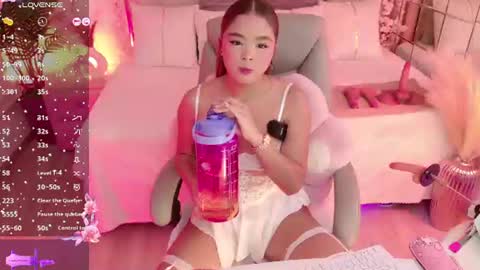 eimy__2 online show from July 28, 2026, 5:03 am