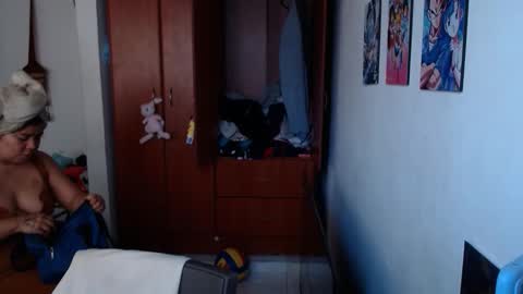 eimy_saenzz online show from March 1, 2026, 2:08 pm