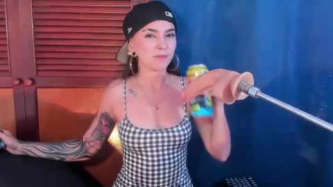 eimy_salome15 online show from April 29, 2026, 8:04 pm