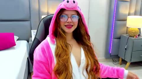 EimmyJones online show from October 21, 2025, 3:40 am