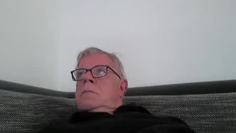 eisbaer1957 online show from February 9, 2025, 9:16 am