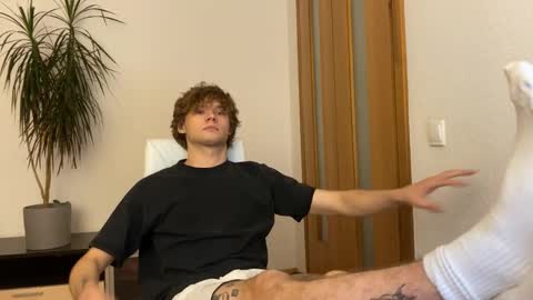 Eitan online show from December 3, 2024, 5:12 pm