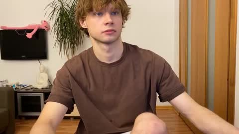 Eitan online show from January 19, 2025, 4:57 pm