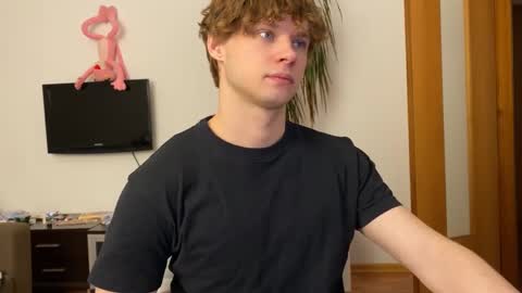 Eitan online show from March 5, 2025, 2:45 pm