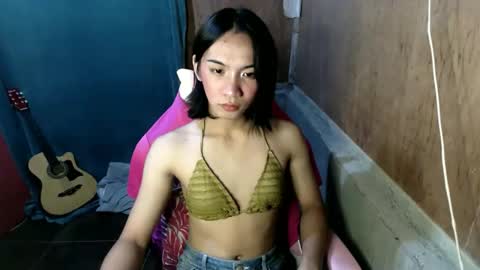 el_clovirr online show from October 7, 2025, 7:49 am