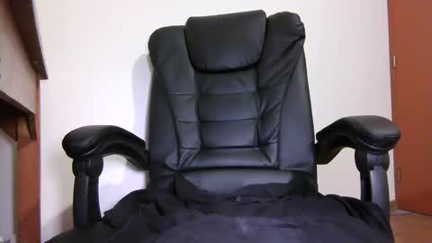 Snapshot of el_consolador chatting on June 6, 2026, 5:56 am El consolador online show from June 6, 2026, 5:56 am