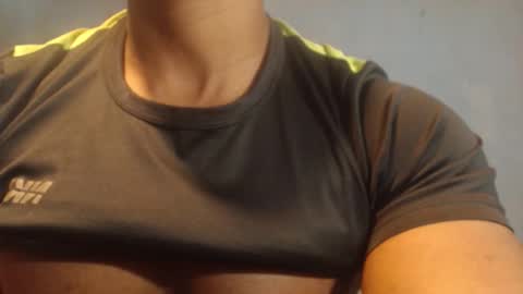 el_vecino_m online show from January 17, 2026, 3:22 am