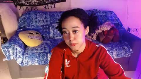 Snapshot of ela_0 chatting on February 14, 2025, 12:30 am Ela Help me reach 100 thumbs up online show from February 14, 2025, 12:30 am