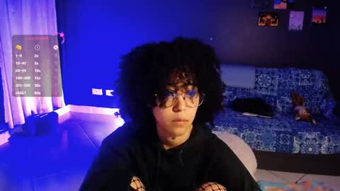 Snapshot of ela_0 chatting on March 1, 2025, 2:26 am Ela Help me reach 100 thumbs up online show from March 1, 2025, 2:26 am