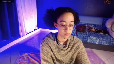 Snapshot of ela_0 chatting on March 2, 2025, 1:15 am Ela Help me reach 100 thumbs up online show from March 2, 2025, 1:15 am