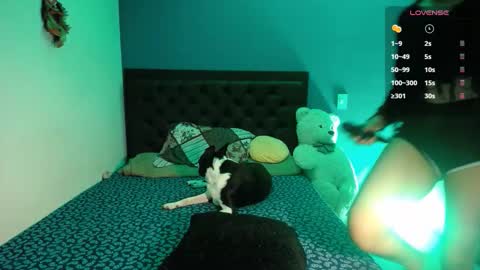 Snapshot of ela_0 chatting on September 26, 2025, 3:10 am Ela Help me reach 100 thumbs up online show from September 26, 2025, 3:10 am