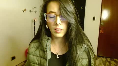 Snapshot of ela_3611 chatting on November 29, 2025, 6:05 am ela_3611 online show from November 29, 2025, 6:05 am