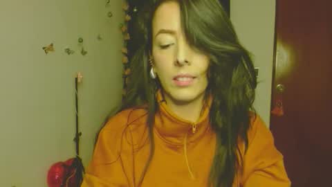 Snapshot of ela_3611 chatting on December 16, 2025, 4:39 am ela_3611 online show from December 16, 2025, 4:39 am