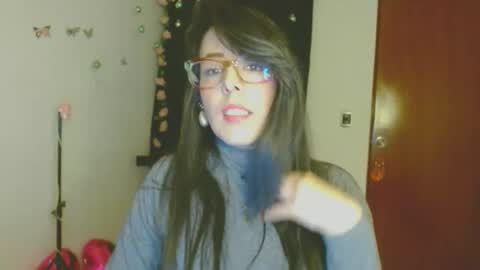 Snapshot of ela_3611 chatting on January 6, 2026, 4:05 am ela_3611 online show from January 6, 2026, 4:05 am