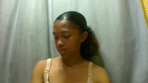 Snapshot of elaliealdy chatting on September 10, 2025, 9:53 am elaliealdy online show from September 10, 2025, 9:53 am