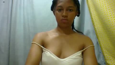 elaliealdy online show from February 4, 2026, 7:14 am