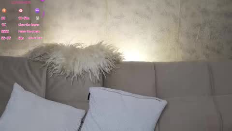 Snapshot of elarasable chatting on November 29, 2025, 6:55 pm elarasable online show from November 29, 2025, 6:55 pm