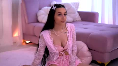 Snapshot of elaravixen chatting on March 2, 2026, 12:34 pm Ela online show from March 2, 2026, 12:34 pm