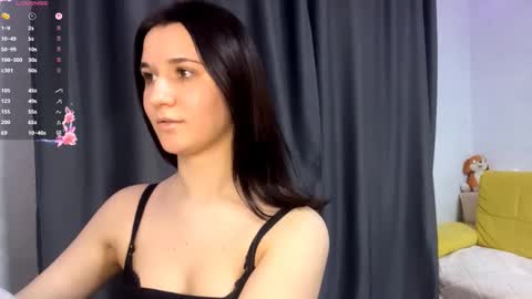 Snapshot of elaravoss chatting on February 11, 2026, 4:01 pm Bella online show from February 11, 2026, 4:01 pm