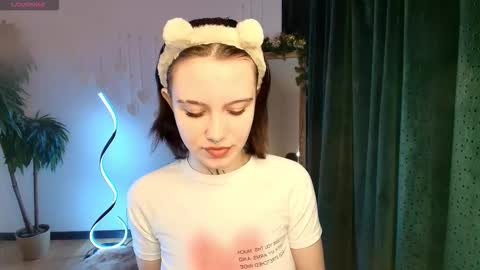 elastikiss online show from December 15, 2025, 2:27 am