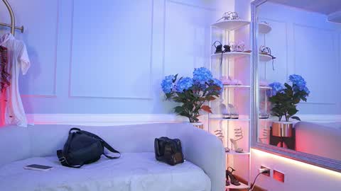 Snapshot of elasummeer chatting on March 12, 2026, 12:00 pm Elasummeer online show from March 12, 2026, 12:00 pm