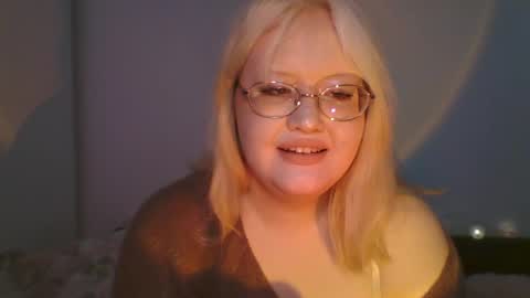 elayne_sweet online show from April 2, 2026, 8:01 am