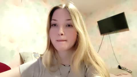 MIa online show from March 17, 2026, 10:51 am