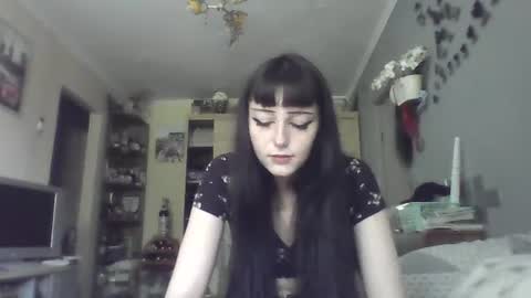 Snapshot of elaynetanton chatting on June 12, 2026, 12:15 pm Lia online show from June 12, 2026, 12:15 pm