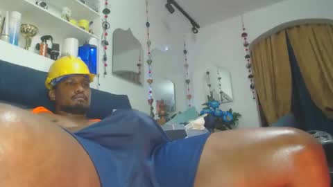 elcaballeroblack online show from February 26, 2026, 5:06 am