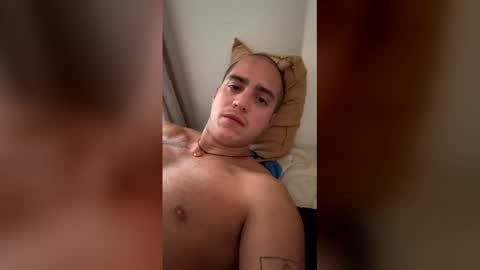 elcarlo1996 online show from March 28, 2026, 12:27 pm