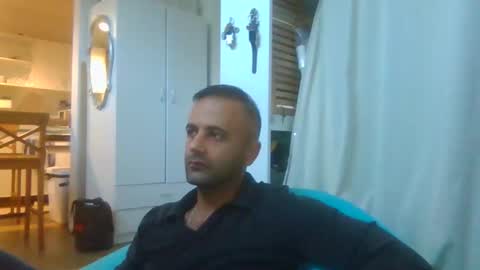 Snapshot of elcondorxo509107 chatting on November 2, 2025, 7:55 am daniel18cmx online show from November 2, 2025, 7:55 am