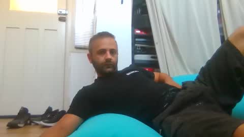 Snapshot of elcondorxo509107 chatting on November 10, 2025, 2:10 am daniel18cmx online show from November 10, 2025, 2:10 am