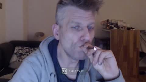 Snapshot of elculiador2207 chatting on December 2, 2024, 7:27 pm Timm online show from December 2, 2024, 7:27 pm