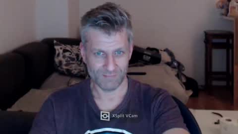 Snapshot of elculiador2207 chatting on December 19, 2024, 12:24 am Timm online show from December 19, 2024, 12:24 am